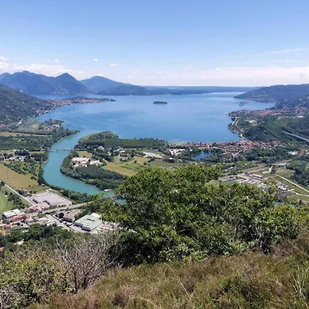 Tra Maggiore E D'orta Fuoco