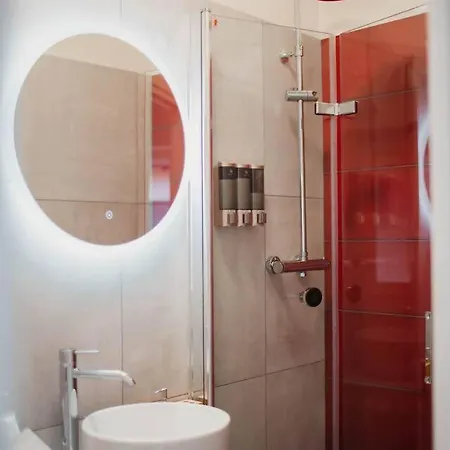 Tra Maggiore E D'orta Fuoco * Colazza